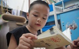 Sửng sốt với cậu bé 4 tuổi rưỡi 'nói tiếng Anh như gió', trí nhớ cực đỉnh