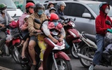 4 trường hợp xe máy chở hai người không bị phạt?