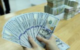 Giá USD hôm nay 2.6.2025: Ngân hàng giữ mức cao kỷ lục