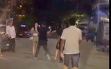 3 phụ nữ bị hành hung trước quán karaoke