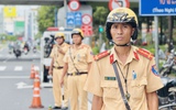 Rẽ phải khi đèn đỏ bị phạt tới 20 triệu: CSGT TP.HCM chỉ ra các tình huống được phép