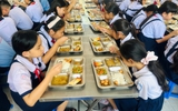 Bữa ăn bán trú ở TP.HCM: Phụ huynh được giám sát những gì?