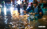 Nguyên nhân Nam bộ mưa lớn, nhiều tuyến đường ngập nặng