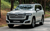 Ô tô hybrid hút khách giữa lúc xăng tăng giá, xe Toyota bán chạy nhất