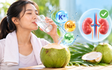 Nước dừa tốt cho sức khỏe, người bệnh thận lưu ý gì khi uống?