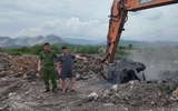 Phát hiện 300 tấn chất thải công nghiệp bị chôn lấp trái phép
