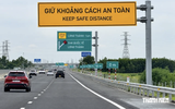 Làm sao ước lượng khoảng cách an toàn giữa 2 xe bằng mắt thường? Cục CSGT giải đáp