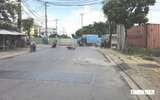 Truy tìm người mặc áo xe ôm công nghệ đuổi đánh 2 thanh niên giữa đường
