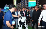Từ nhập khẩu robot đến tham gia chuỗi giá trị công nghệ