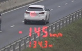 Phát hiện ô tô chạy đến 145 km/giờ trên cao tốc Vạn Ninh - Cam Lộ