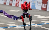 Robot Trung Quốc phá kỷ lục chạy bán marathon của con người
