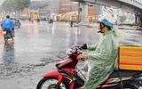 Chiều nay, TP.HCM nhiều nơi mưa lớn như trút nước