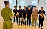 Giải cứu bé gái 14 tuổi bị ép phục vụ karaoke, bóc trần đường dây buôn người