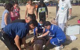 Cứu sống cụ bà 84 tuổi ngưng tim, ngưng thở khi tắm biển ở Nha Trang