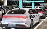 BYD sắp đưa sạc siêu nhanh 1.500 kW vào Việt Nam: Hạ tầng điện có đáp ứng?