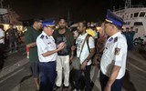 Sau vụ lật ca nô ở Phú Quốc, đưa 70 khách nước ngoài vào bờ an toàn