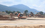 Sân bay Liên Khương làm ngày đêm cho kịp tháng sau đón khách tới Đà Lạt
