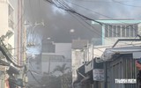 Cháy nhà trọ 4 tầng ở Gò Vấp, nhiều người trèo ban công thoát nạn