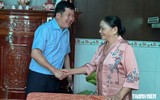 Ông Đinh Văn Nơi tri ân gia đình thương binh, liệt sĩ ở đặc khu Phú Quốc