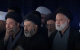 3 con trai cố Lãnh tụ tối cao Iran Ali Khamenei xuất hiện tại lễ tang