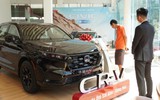 Người Việt mua ô tô: 'Cố thêm chút nữa' để lấy xe bản cao
