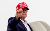 Ông Trump dọa tấn công Oman, nhấn mạnh việc ngăn Iran sản xuất vũ khí hạt nhân