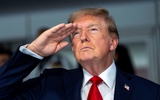 Ông Trump tuyên bố Iran đang 'sụp đổ hoàn toàn'