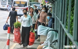 Trưa nay, đông người trở lại TP.HCM ngày cuối kỳ nghỉ lễ 2.9: 'Tối đi xem pháo hoa!'
