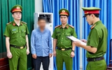 Vụ 4 ông bà thông gia bị khởi tố: Cân nhắc khi giơ điện thoại livestream Vụ 4 ông bà thông gia bị khởi tố: Cân nhắc khi giơ điện thoại livestream