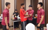 Đội tuyển Việt Nam bịn rịn nói lời tạm biệt Xuân Son, cuộc chia tay không ai mong muốn