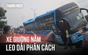Chật vật vì ùn tắc sau sự cố xe khách suýt lật