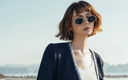 Ghi dấu ấn thanh lịch ngày thu với trang phục dạ tweed