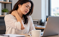 Sau tuổi 40: Ngồi lâu mỗi ngày ảnh hưởng sức khỏe thế nào?