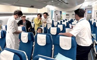 Nghẹt thở khoảnh khắc hành khách nguy kịch trên chuyến bay từ Mỹ về TP.HCM