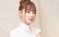 Diễn viên Nhã Phương đính chính