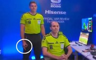 Trọng tài châu Á có hành động gây sốc ở World Cup, FIFA điều tra khẩn cấp