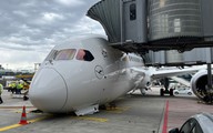 Sập càng đáp trước máy bay Boeing, nhiều người bị thương