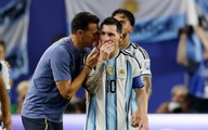 Mối nhân duyên đưa Messi và HLV Scaloni lên đỉnh thế giới: Sát cánh bền lâu từ khi còn làm đồng đội