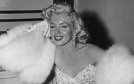 Bi kịch phía sau mối quan hệ cha con của minh tinh Marilyn Monroe