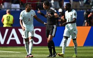 Mbappe đá hỏng phạt đền rồi yêu cầu trọng tài giải thích, Haaland lên tiếng