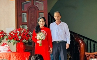 Ông nội tìm được người bầu bạn, con cháu tổ chức đám cưới 23 mâm chỉ nhận lời chúc