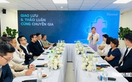 Nhiều cha mẹ hoảng loạn khi thấy con cao, mọc mụn, ngực nhú... sự thực bất ngờ
