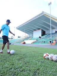 Ngắm SVĐ Quân khu 5 'lột xác', sẵn sàng mùa giải TNSV THACO cup 2026
