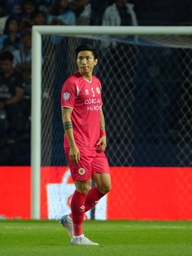 ‘Cơn lốc đường biên’ Đoàn Văn Hậu trở lại, báo Indonesia và HLV Polking ca ngợi hết lời