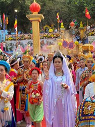 Di tích quốc gia đặc biệt Ngũ Hành Sơn tưng bừng khai hội Quán Thế Âm