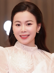 Nữ ca sĩ vinh dự được biểu diễn trước Tổng thống Pháp là ai?