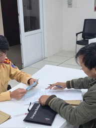 Tưởng bị phạt nguội, tài xế vượt đèn đỏ nhận thông báo không ngờ từ CSGT