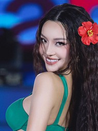 Vẻ quyến rũ của cô gái có hình thể đẹp nhất Hoa hậu Hoàn vũ Việt Nam