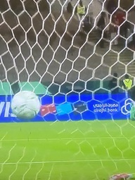 Tại sao trọng tài Iran không công nhận bàn thắng của U.23 UAE giúp U.23 Việt Nam thoát thua?