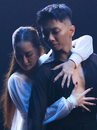 Khánh Thi nóng bỏng bên Phan Hiển, kể chuyện tình yêu bằng dancesport